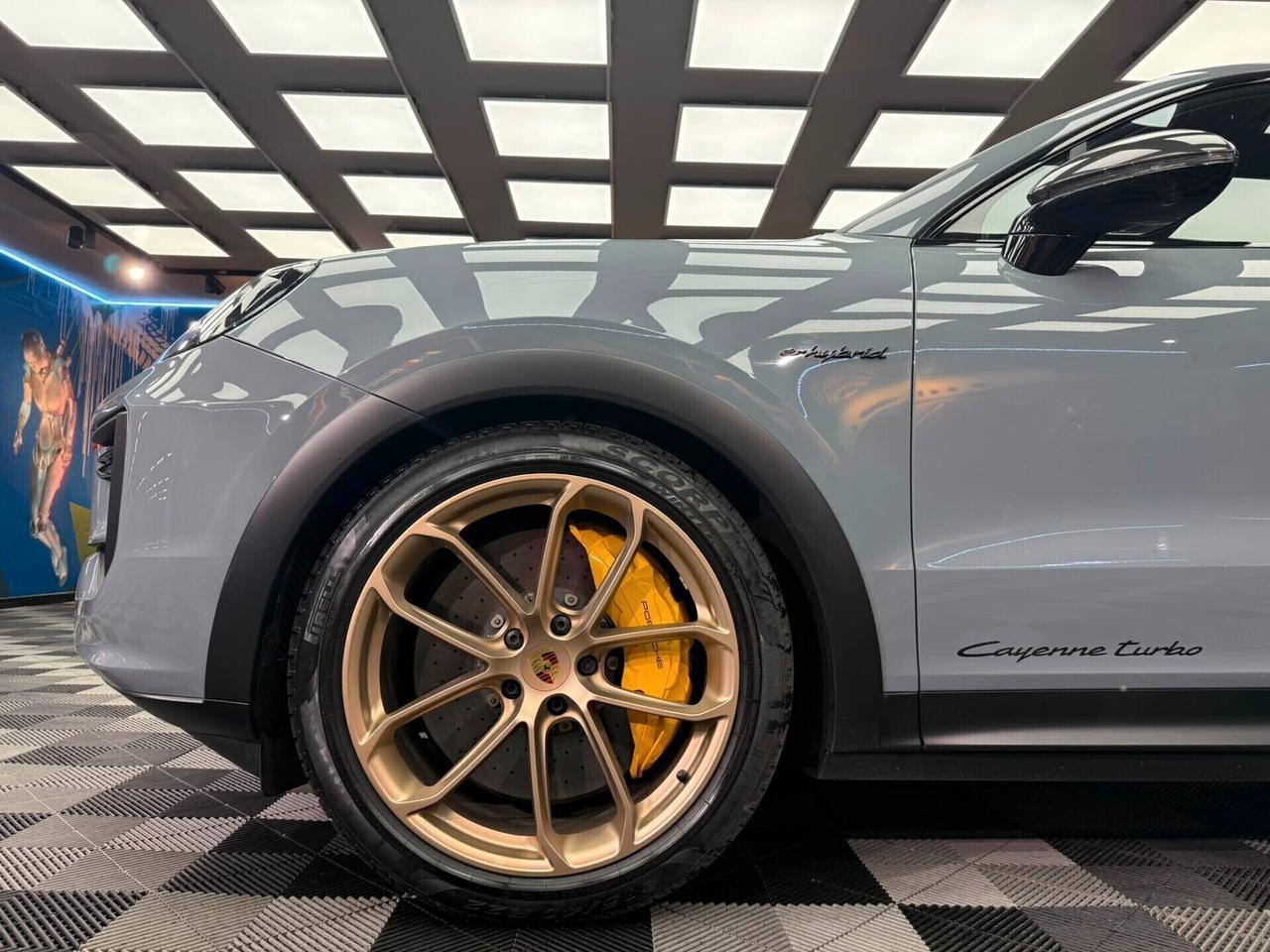 Porsche Cayenne Coupé 4.0 V8 Turbo E-Hybrid GT (929)