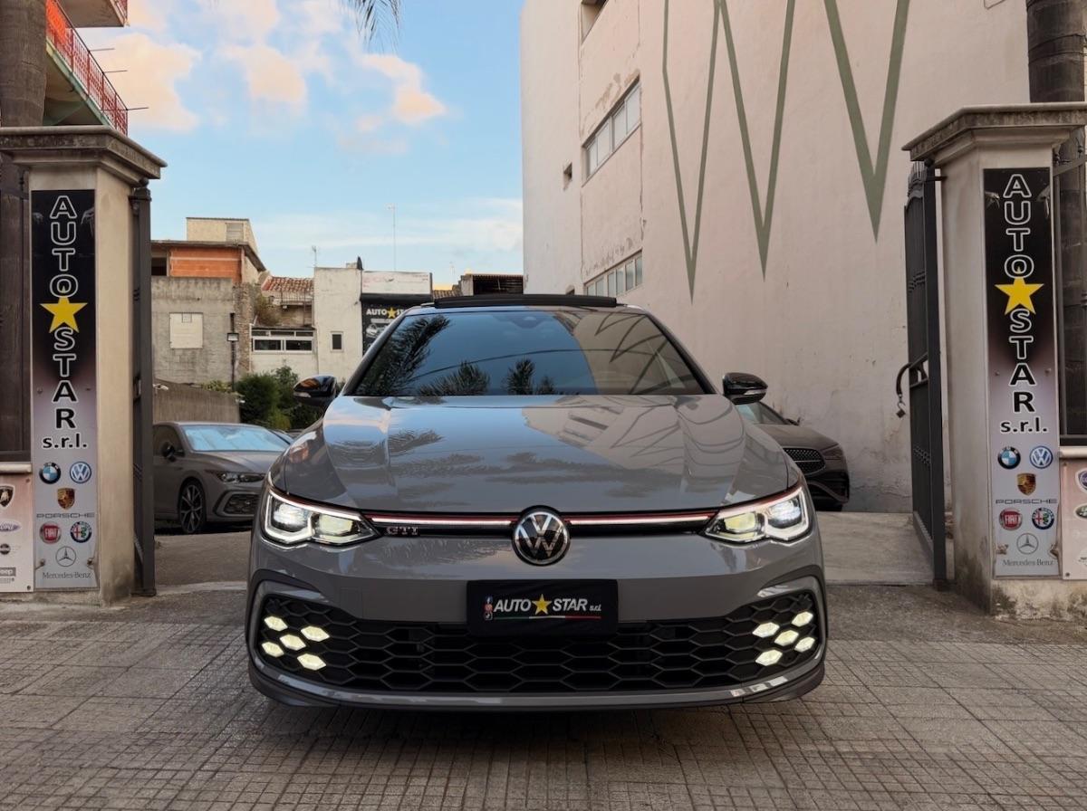 Volkswagen Golf 8 GTI 2.0 TSI 245CV
