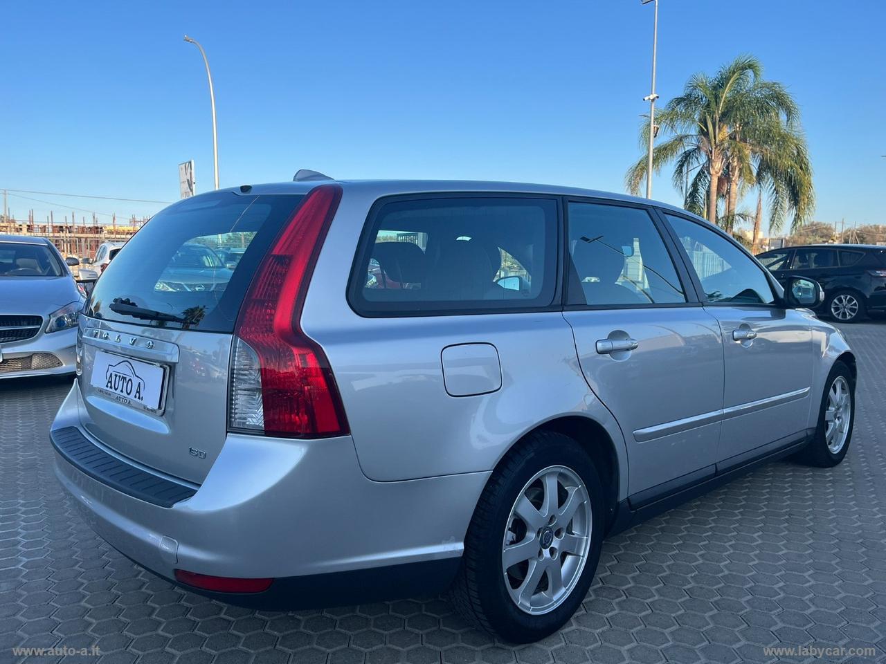 VOLVO V50 1.6 D DRIVE POLAR