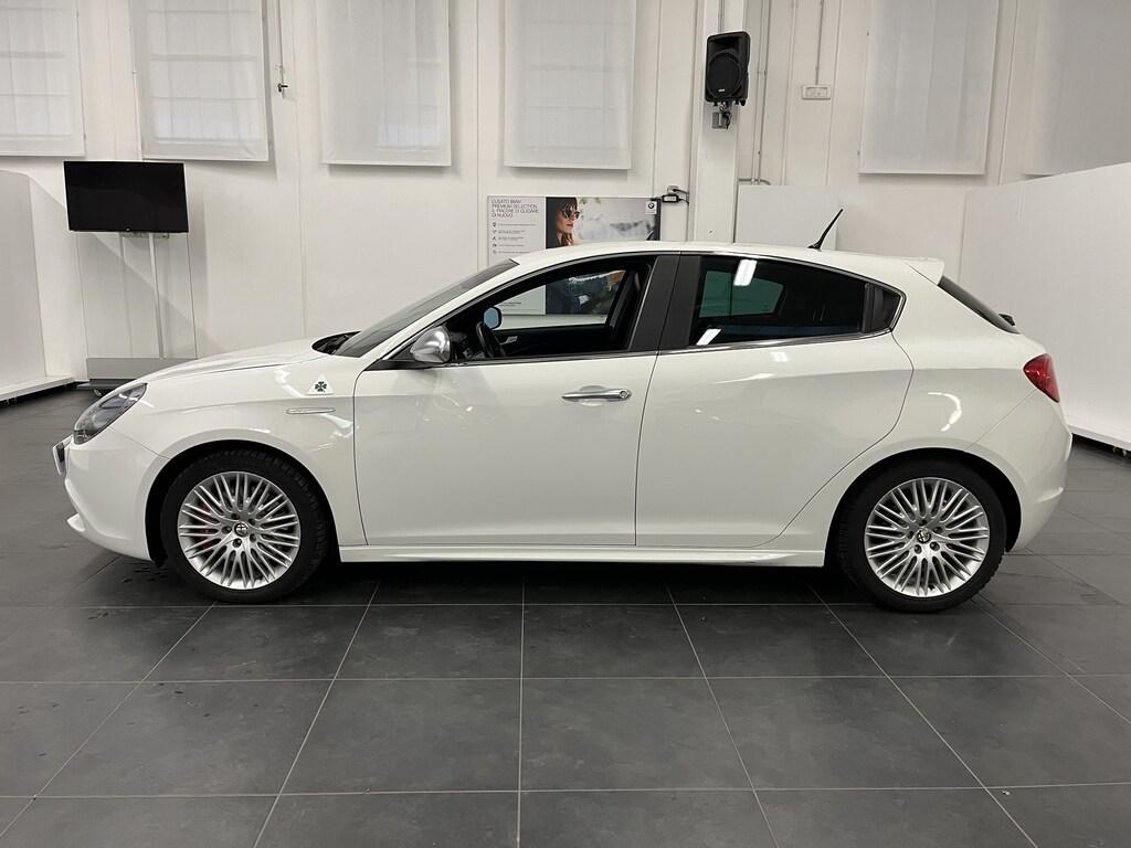 Alfa Romeo Giulia 2.2 Turbo Sprint AT8