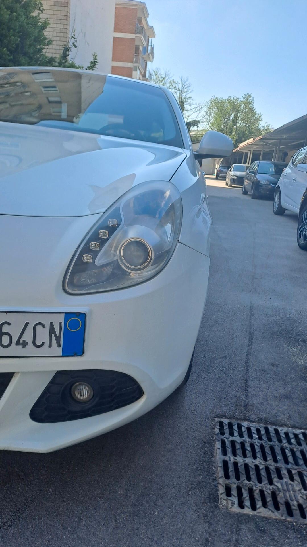 Alfa Romeo Giulietta 1.6 JTDm-2 105 CV Distinctive