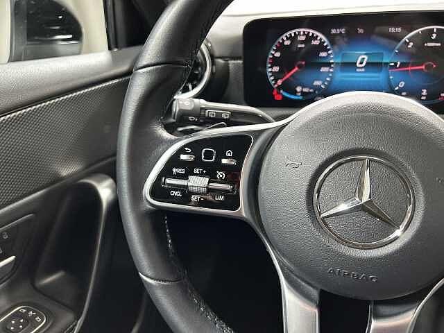 Mercedes-Benz A 180 A 180 d Automatic Sport