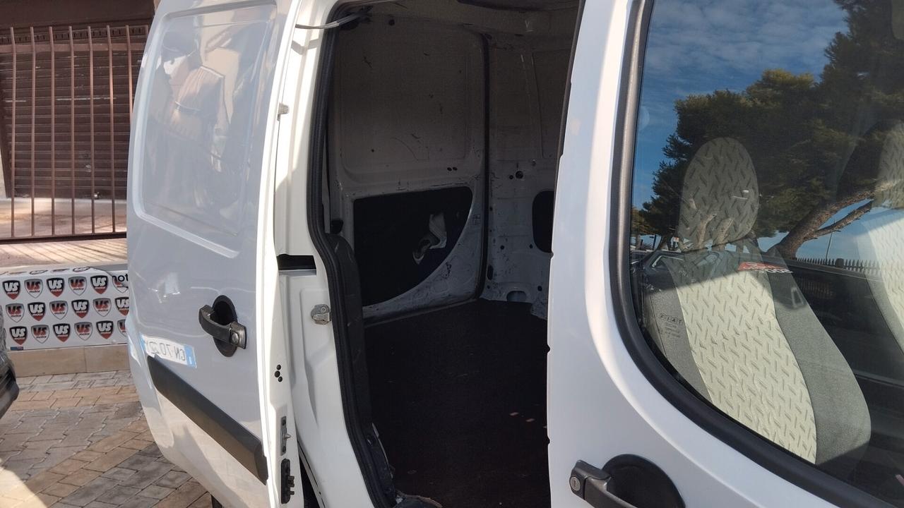 FIAT DOBLO' 1.3 MTJ-AUTOC-2009