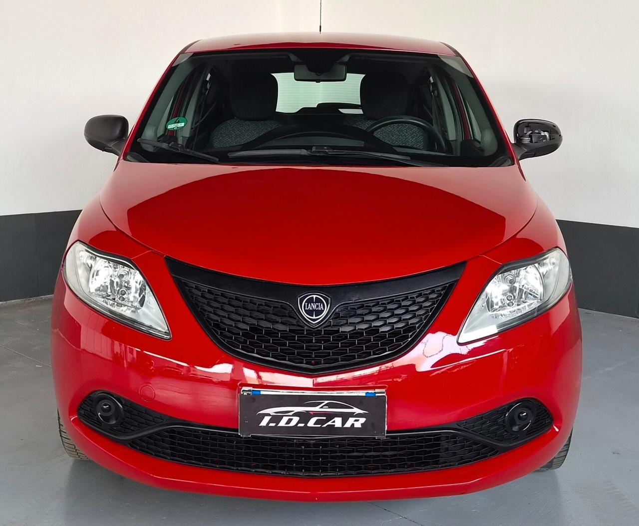 Ypsilon 1.2 69 CV 5 porte Elefantino Blu (NEOPATENTATI)
