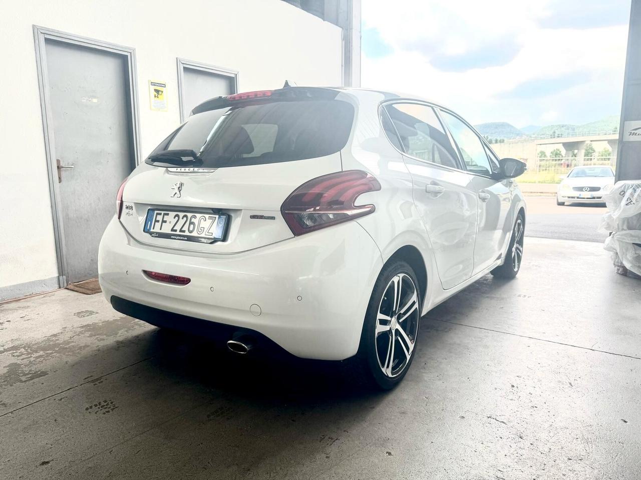 Peugeot 208 PureTech Turbo 110 EAT6 S&S 5 porte GT Line