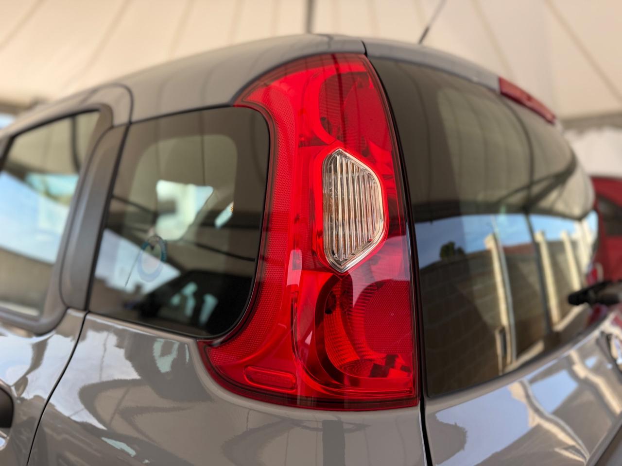 Fiat Panda 1.2 69 Cv Benzina/Gpl