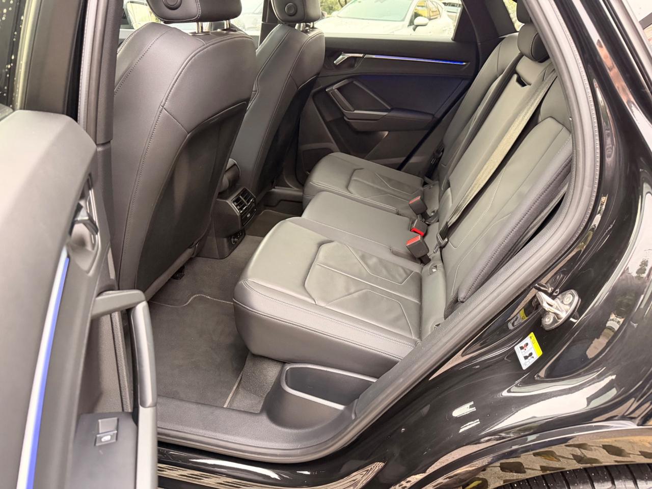 Audi Q3 SPB 45 TFSI e S tronic S Line Tetto Pan Plagin