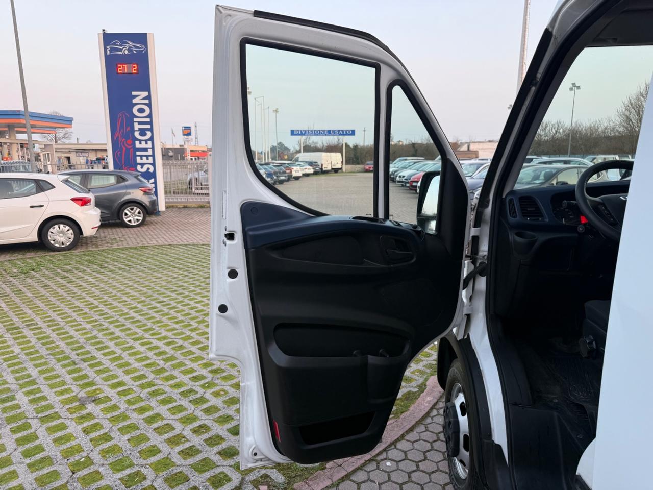 Iveco Daily 35C14SA8V BTor 2.3HPT - Hi-Matic