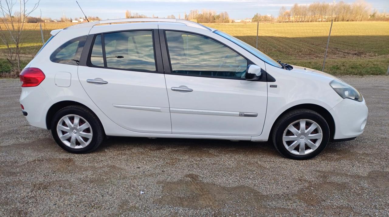 Renault Clio 1.2 16V SporTour Dynamique