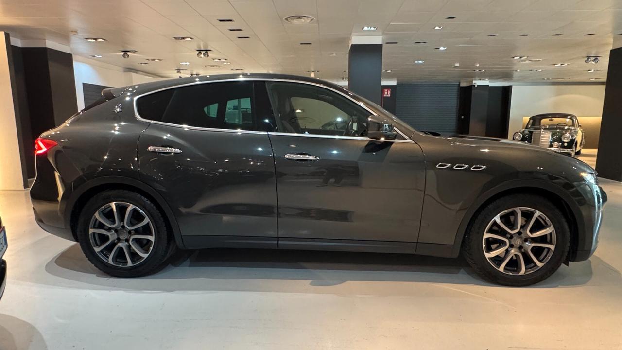 MASERATI LEVANTE 350CV 3.0B - 2018