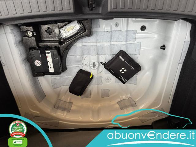 AUDI A3 SPB 35 TFSI Identity Black KM ZERO