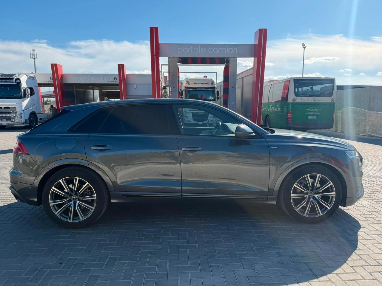 Audi Q8 45 TDI quattro tiptronic S-LINE INTERNO ED ESTERNO NO SUPERBOLLO