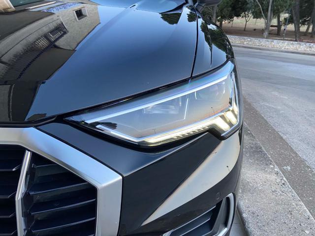 AUDI Q3 35 2.0 TDI S tronic Business Advanced COCKPIT