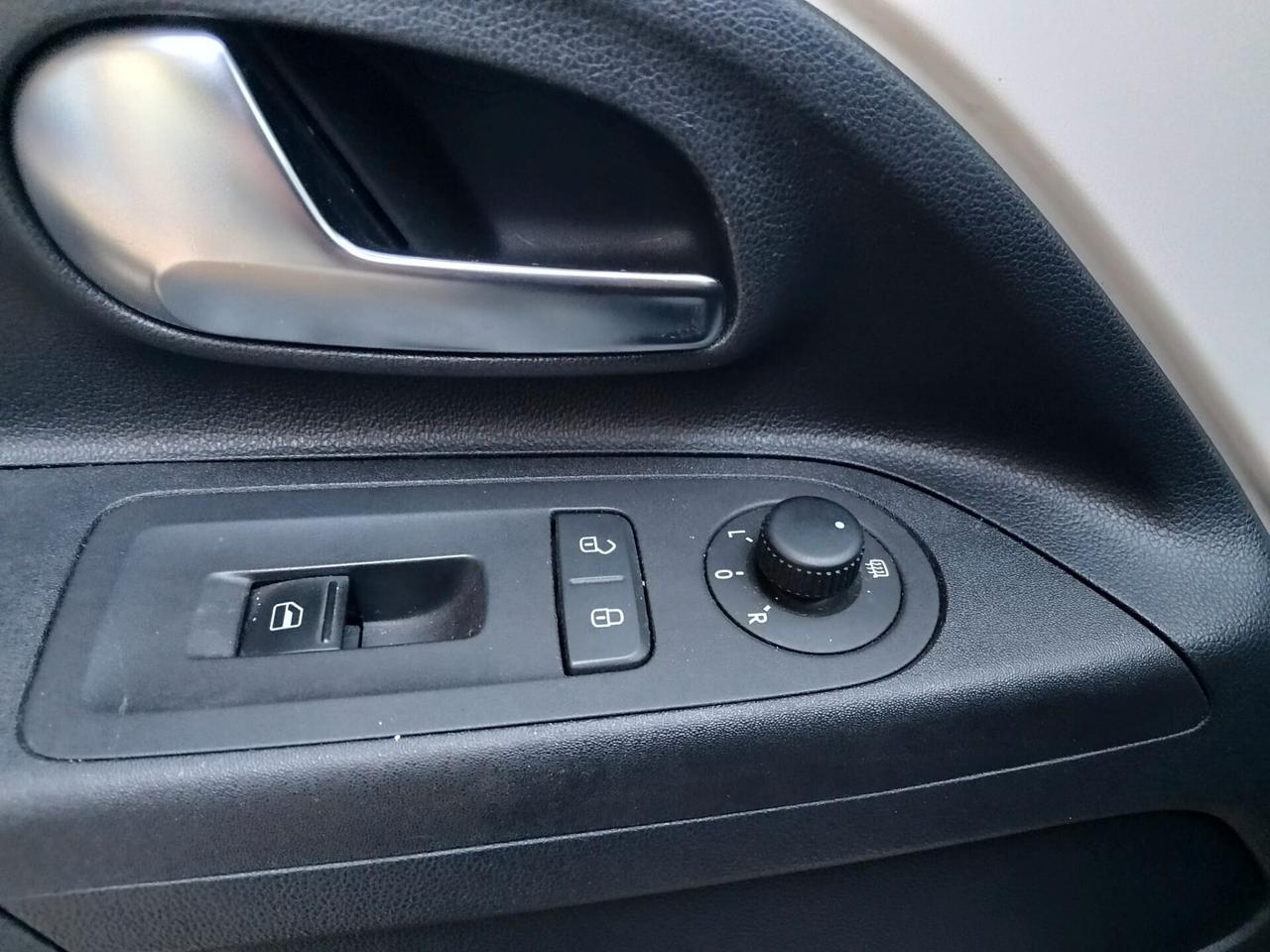 Volkswagen up! 1.0 5p. move up!