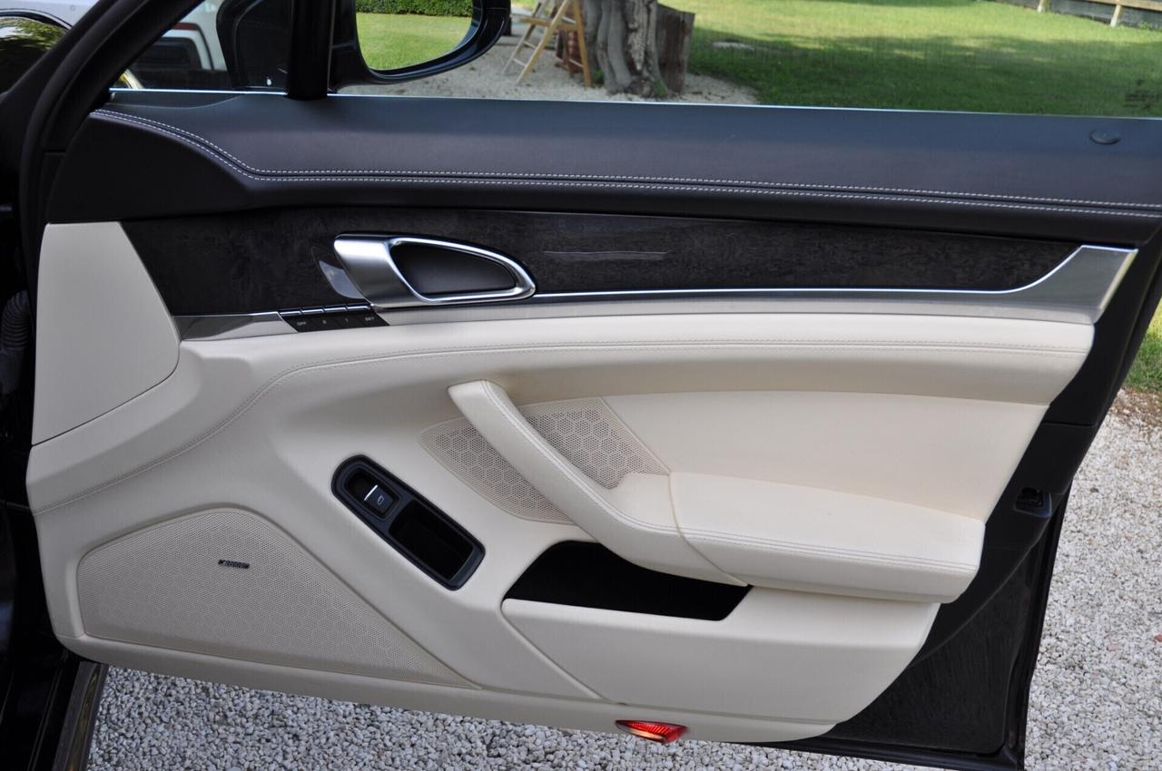 Porsche Panamera 4.8 Turbo S