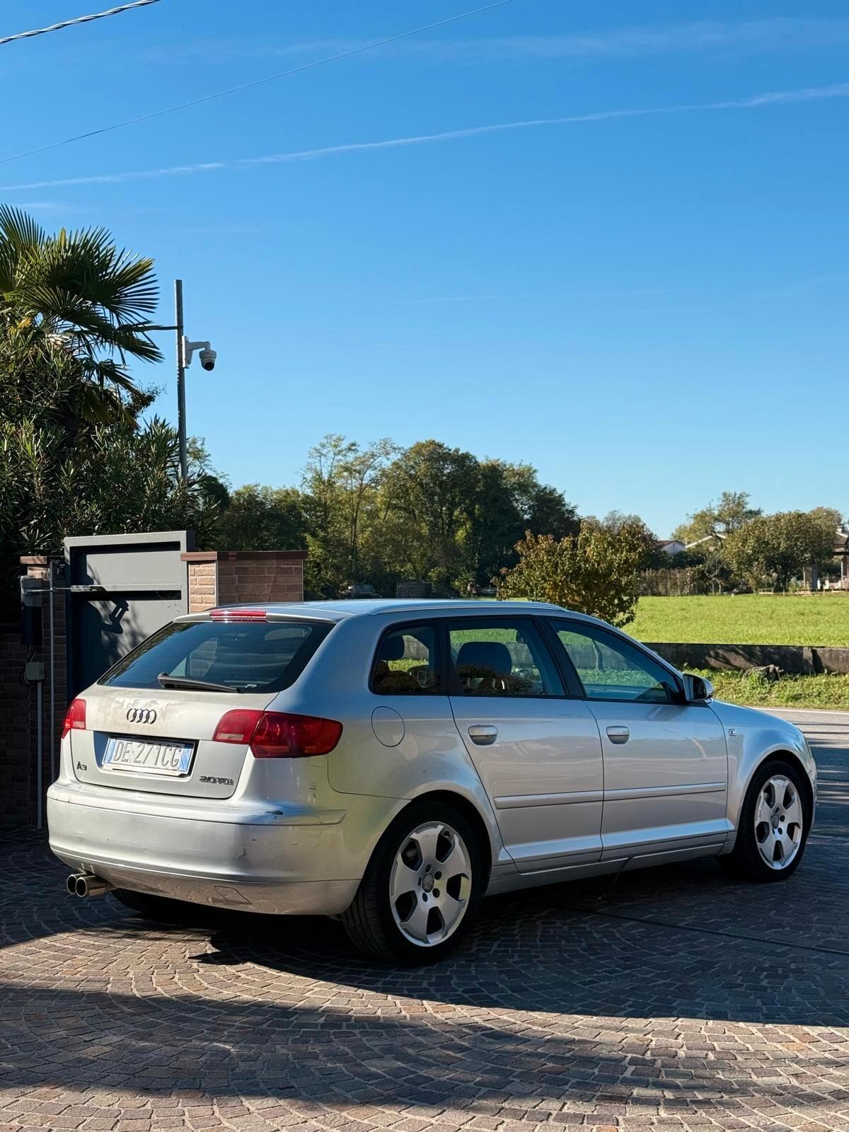Audi A3 SPB 2.0 16V TDI Ambiente