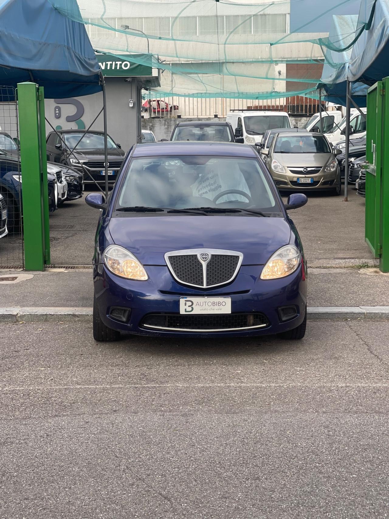 Lancia Ypsilon 1.4 Argento Ecochic GPL