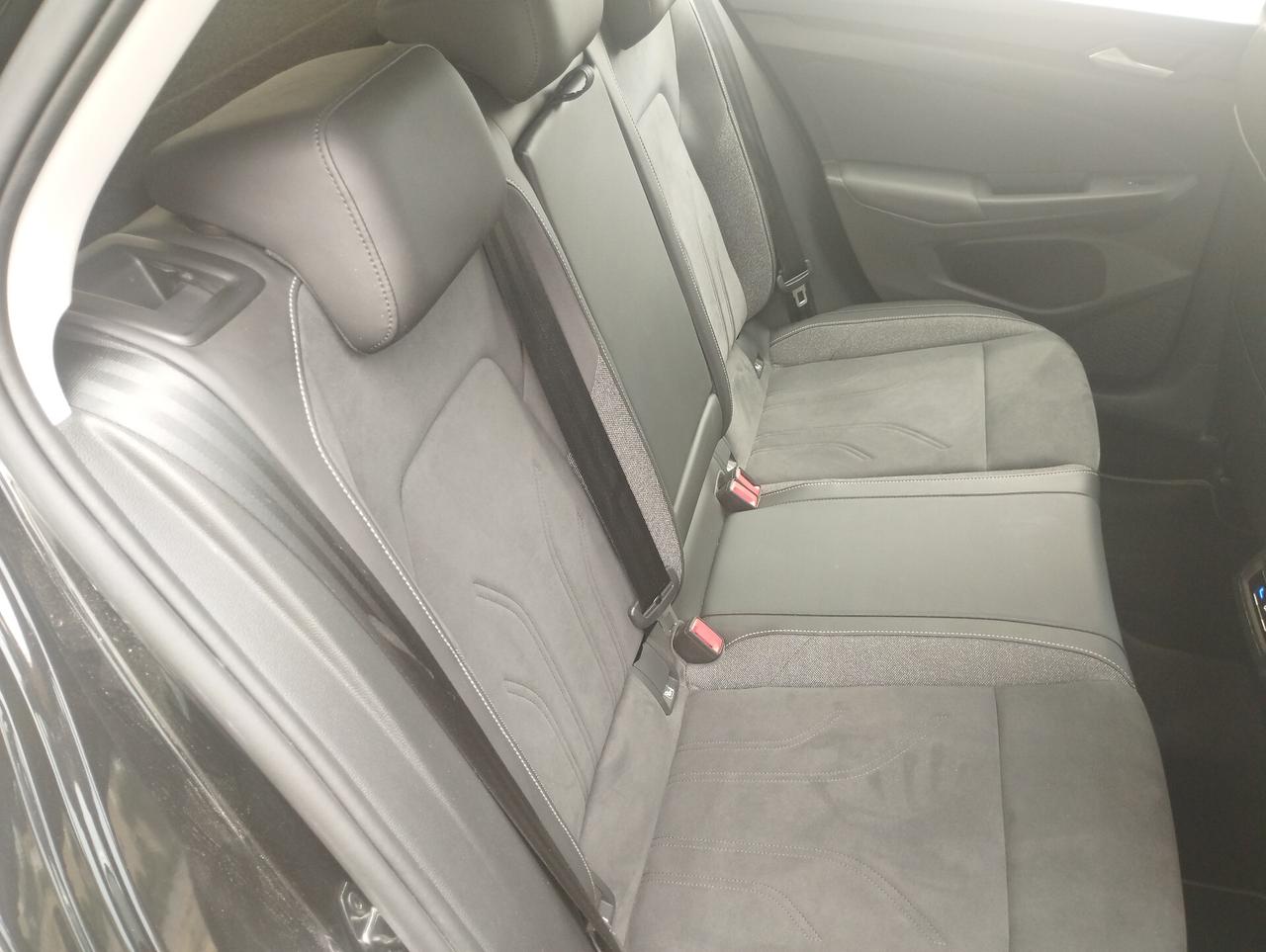 Volkswagen Golf 2.0 TDI 150 CV DSG SCR Style