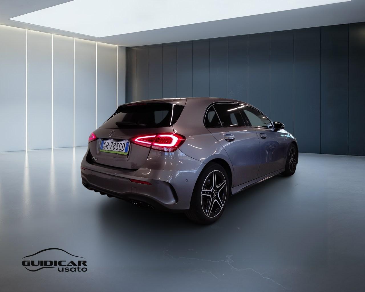 Mercedes-Benz Classe A - W177 2018 - A 200 d Premium Night edition auto