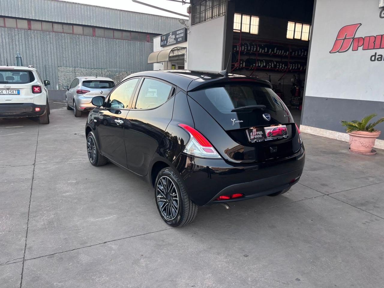 Lancia Ypsilon 1.0 FireFly 5 porte S&S Hybrid Gold PREZZO PROMO