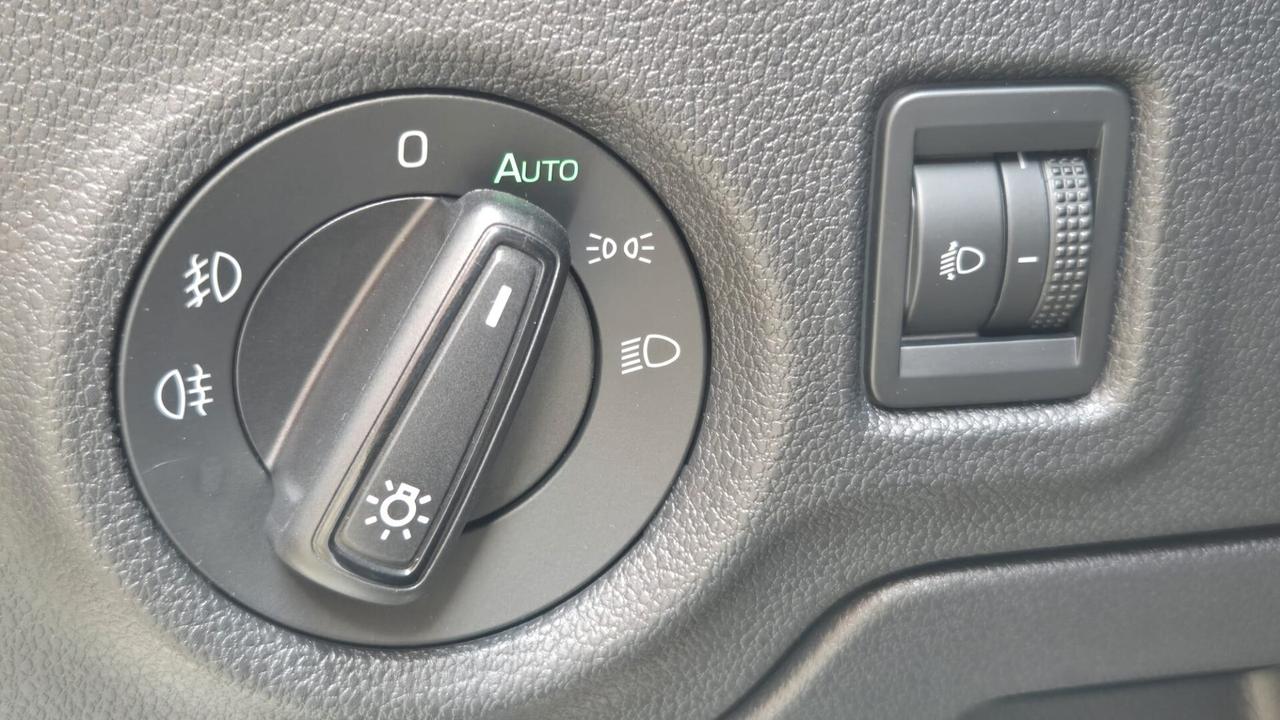 Skoda Fabia 1.0 TSI 95 CV Monte Carlo 2023 COME NUOVA leggi testo