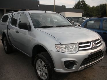 Mitsubishi L200 2.5 DI-D/136CV DC Invite DPF cabina lunga restyling