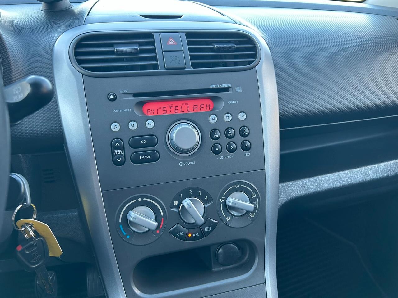 Suzuki Splash 1.0 benzina/GPL 65CV - OK NEOPATENTATI