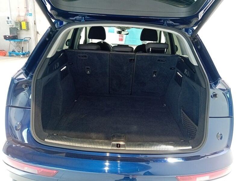 Audi Q5 40 TDI quattro S tronic Business