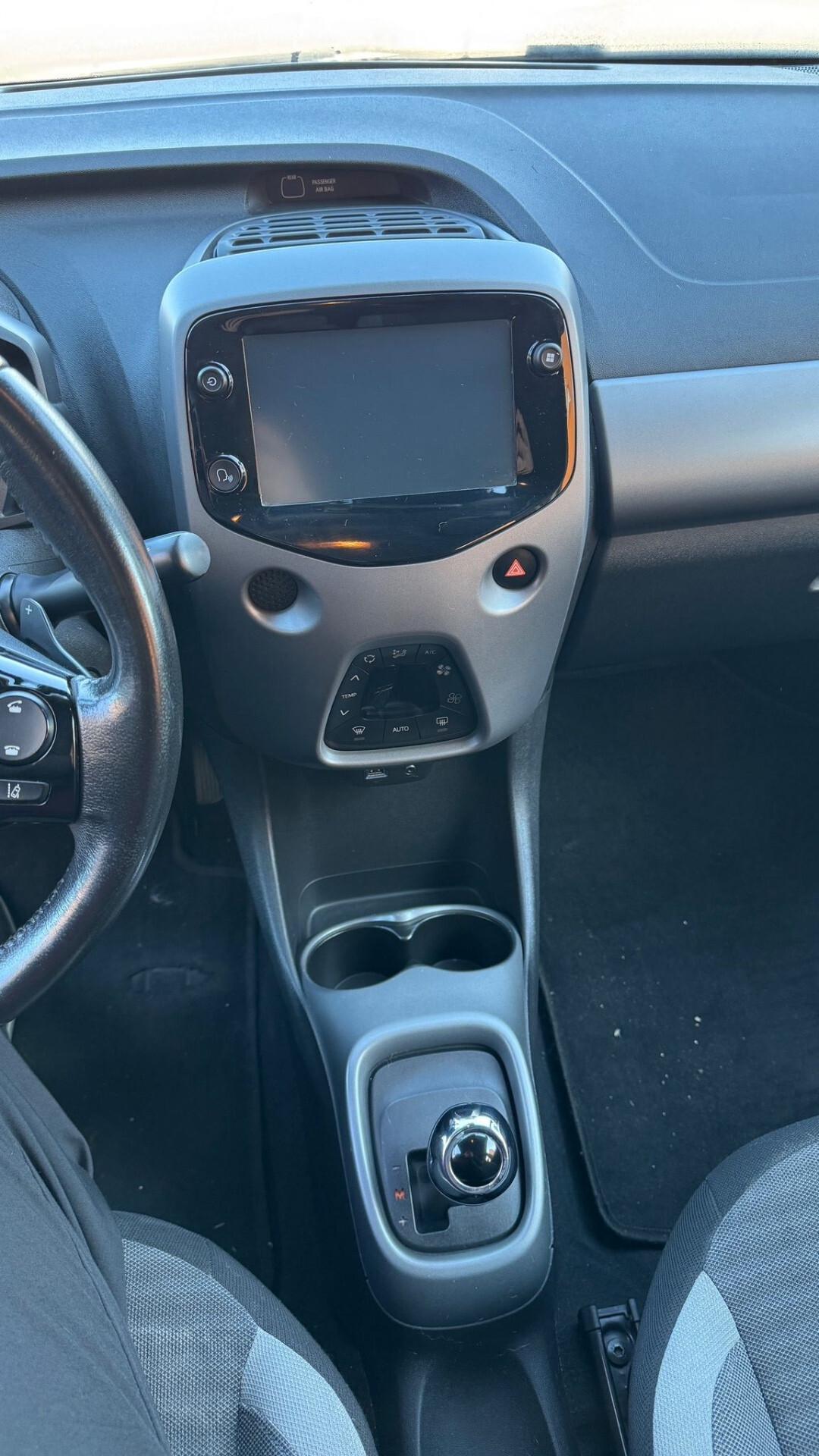 Toyota Aygo 1.0 VVT-i 72 CV 5 porte x-lusiv AUTOMATICA