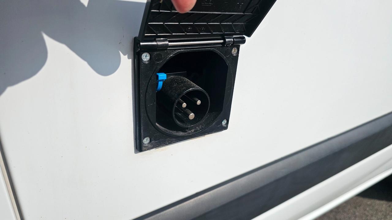 Ford Transit Custom 2.2 tdci 125CV CAMPERIZZATO OMOLOGATO AUTOCARAVAN
