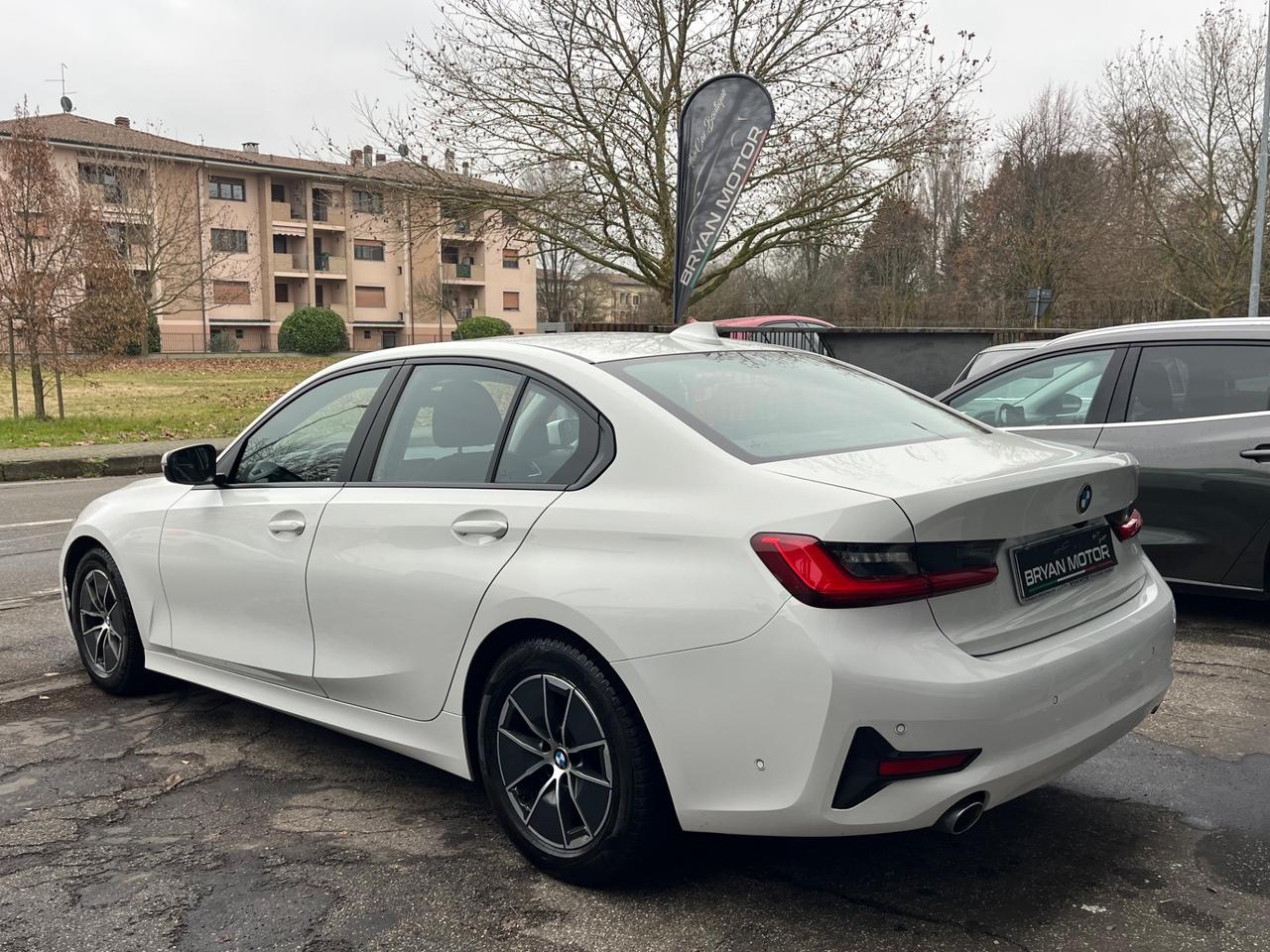 Bmw 318d 48V Business Advantage