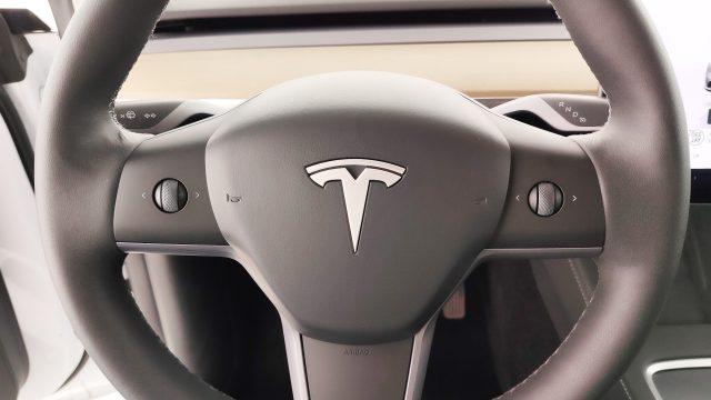 TESLA Model Y RWD