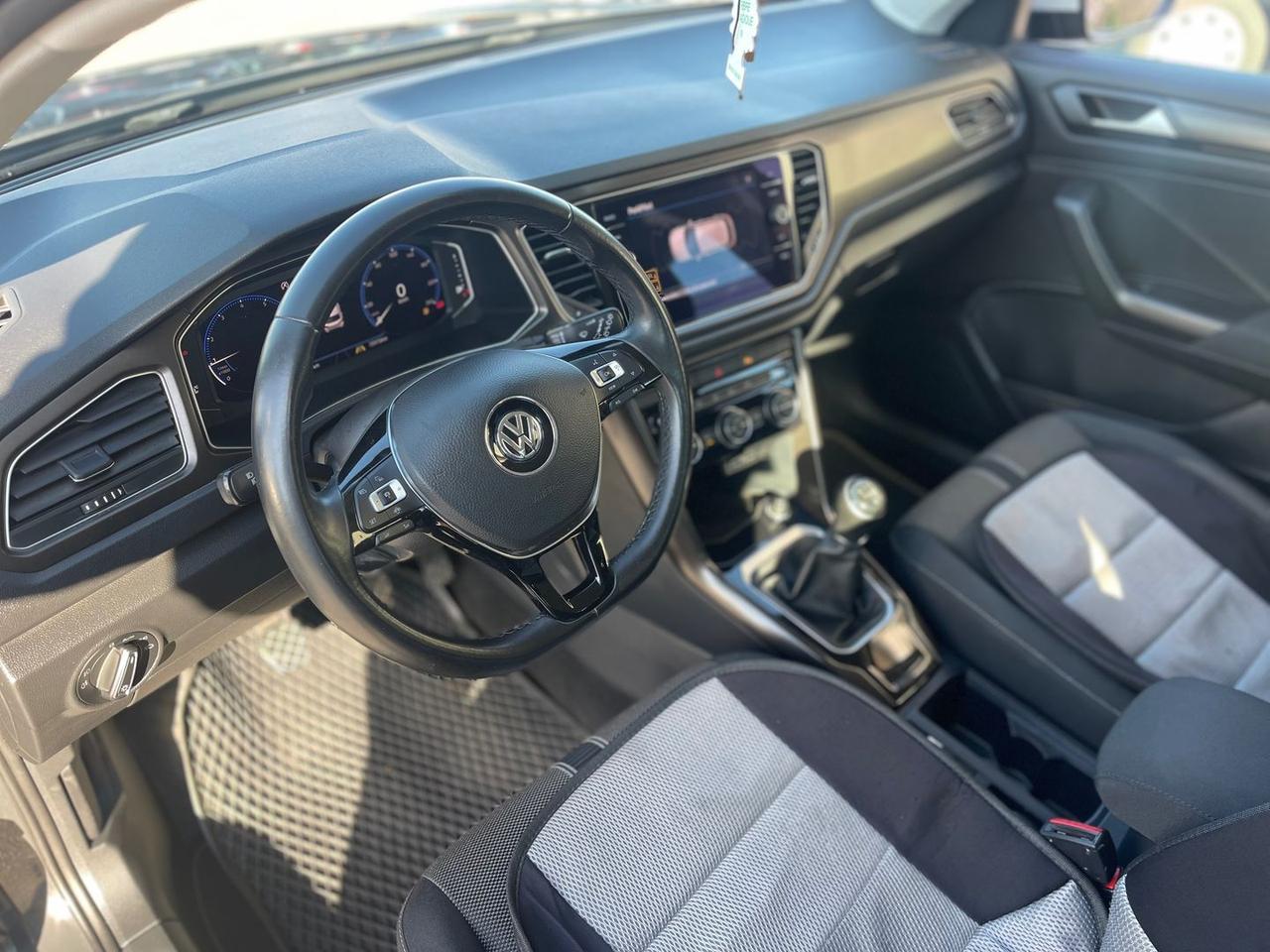 Volkswagen T-Roc 1.0 TSI Style 115cv NEOPATENTATI
