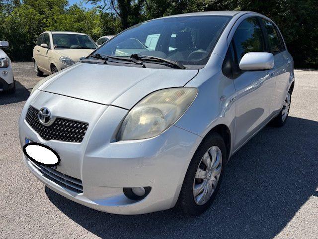 TOYOTA Yaris 1.4 D-4D 5 porte Sol