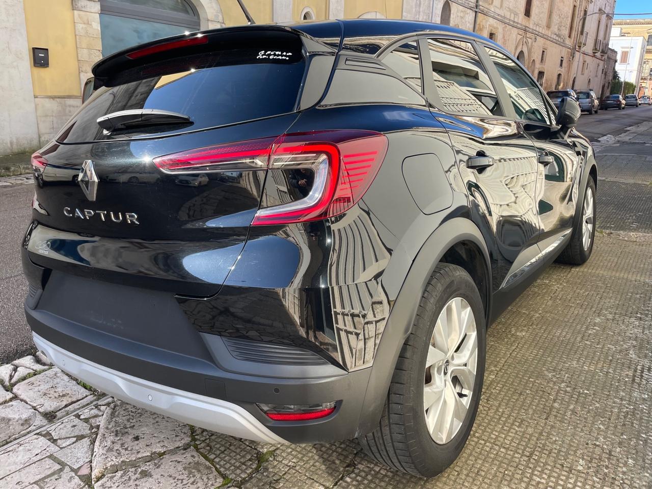 Renault Captur Blue dCi 115 CV EDC Initiale Paris