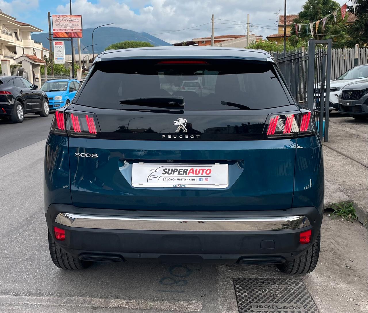 PEUGEOT 3008 BlueHDi 130 S&S EAT8 ALLURE