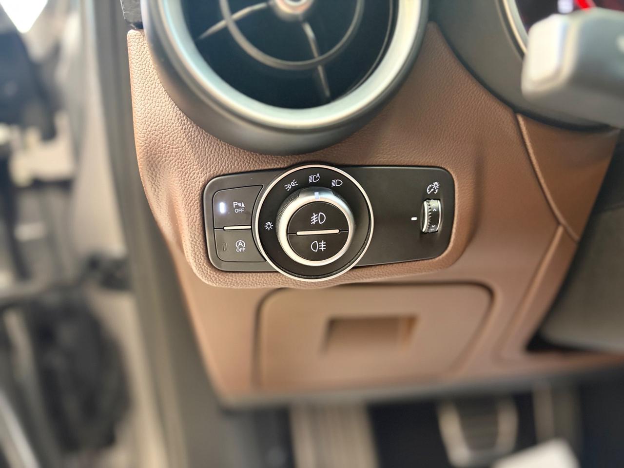 Alfa Romeo Stelvio 2.2 Turbodiesel 210 CV AT8 Q4 Super