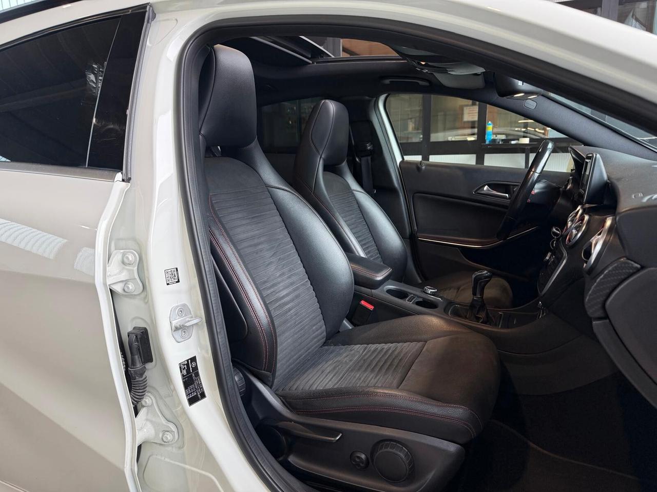 Mercedes-benz A 200 Premium AMG CDI Dark Night Edition