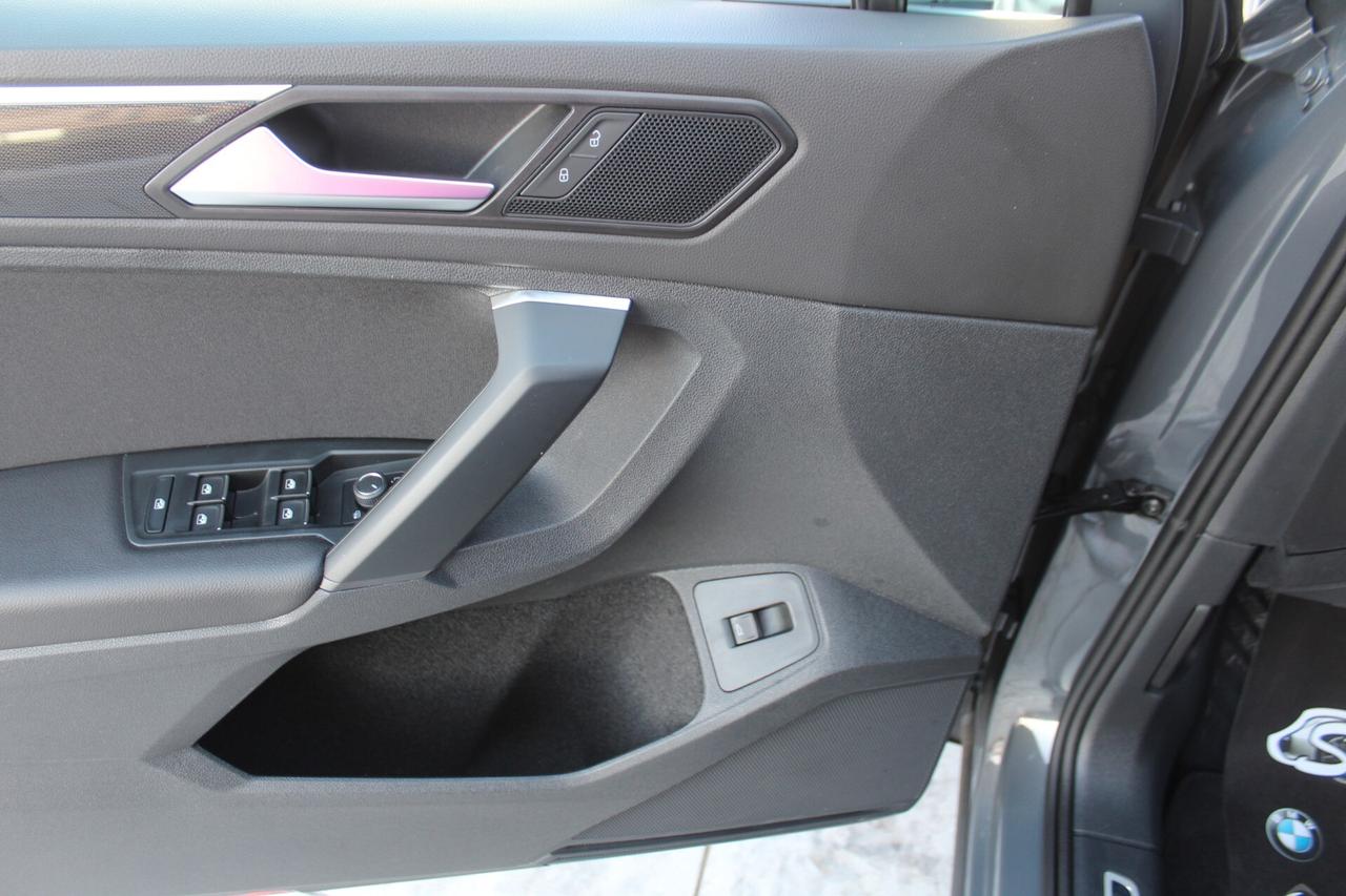 Volkswagen Tiguan 2.0 TDI 150 CV SCR DSG Elegance