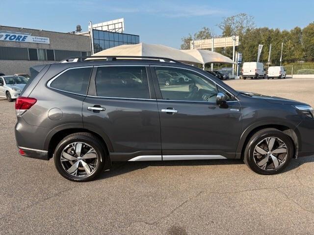 Subaru Forester 2.0 e-Boxer MHEV CVT Lineartronic Premium