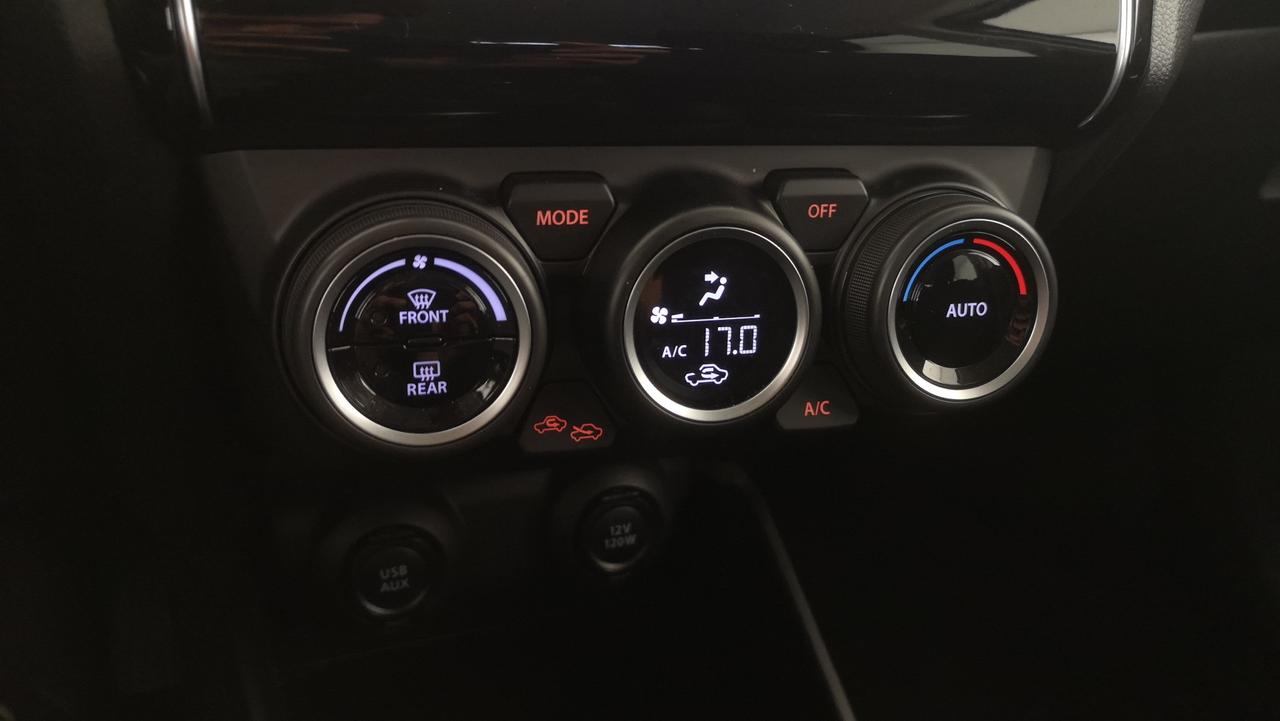 SUZUKI Swift VI 2020 - Swift 1.2h Top 2wd