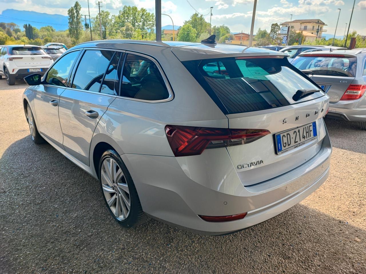 Skoda Octavia 2.0 TDI EVO SCR 150 CV DSG Wagon Style