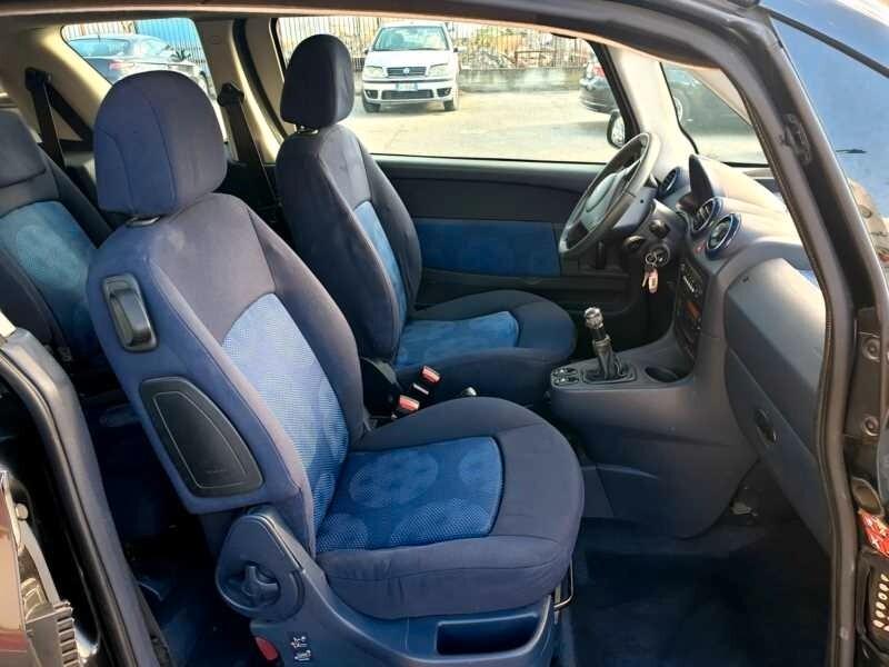 Peugeot 1007 1.4 Happy 2008