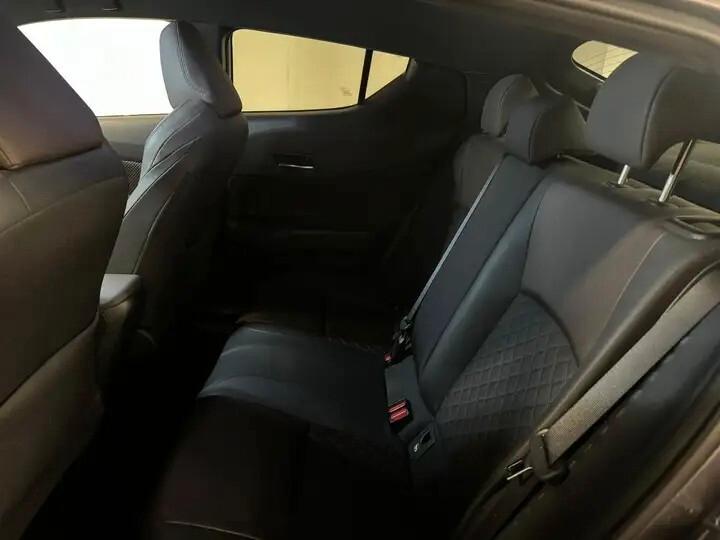 Toyota C-HR 1.8 Hybrid E-CVT Lounge