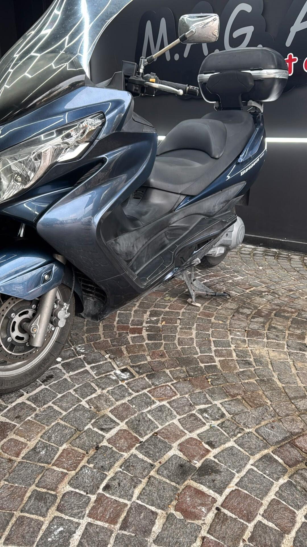 Suzuki AN Burgman 400