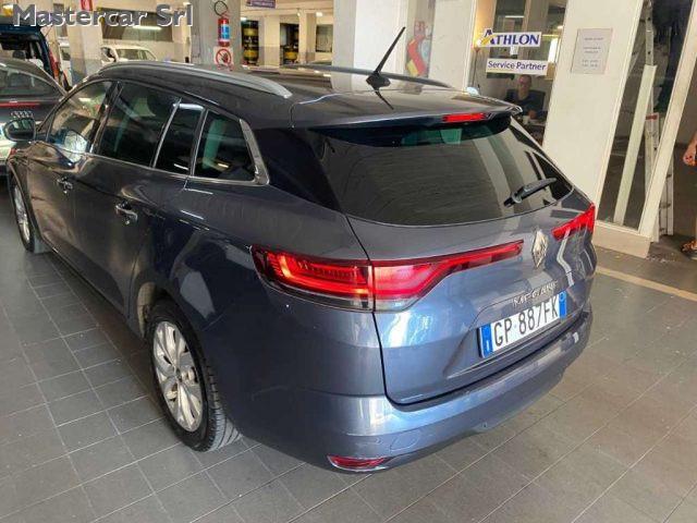 RENAULT Megane AUTOCARRO Megane IV Sporter 1.5 blue dci Business