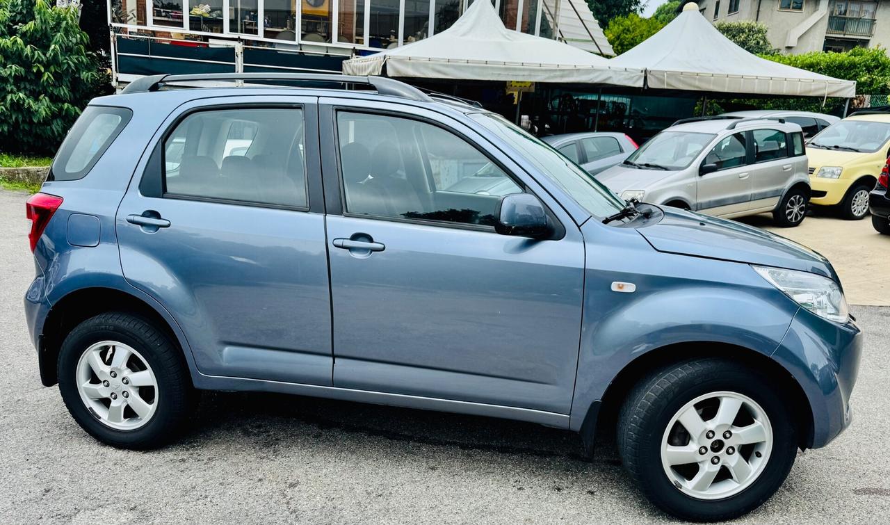 Daihatsu Terios 1.5 4X4 Ok Neopatentati