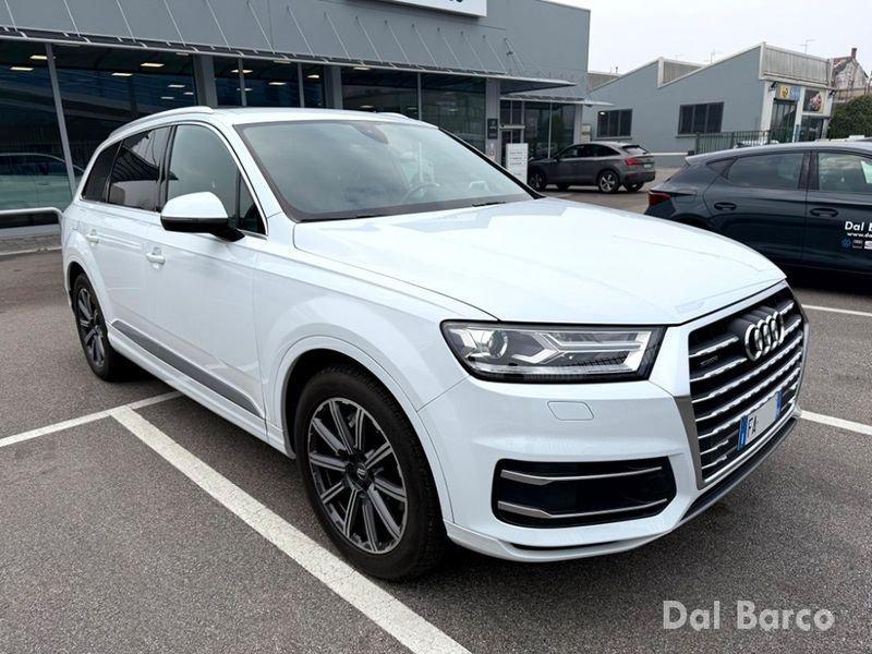 Audi Q7 V6 3.0 TDI 150kW quattro tiptronic