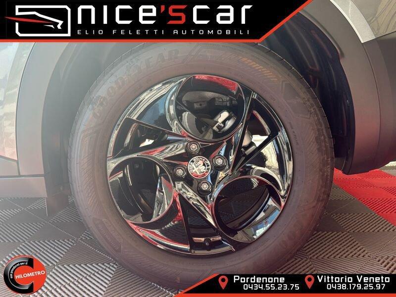 Alfa Romeo Junior 1.2 136 CV Hybrid eDCT6