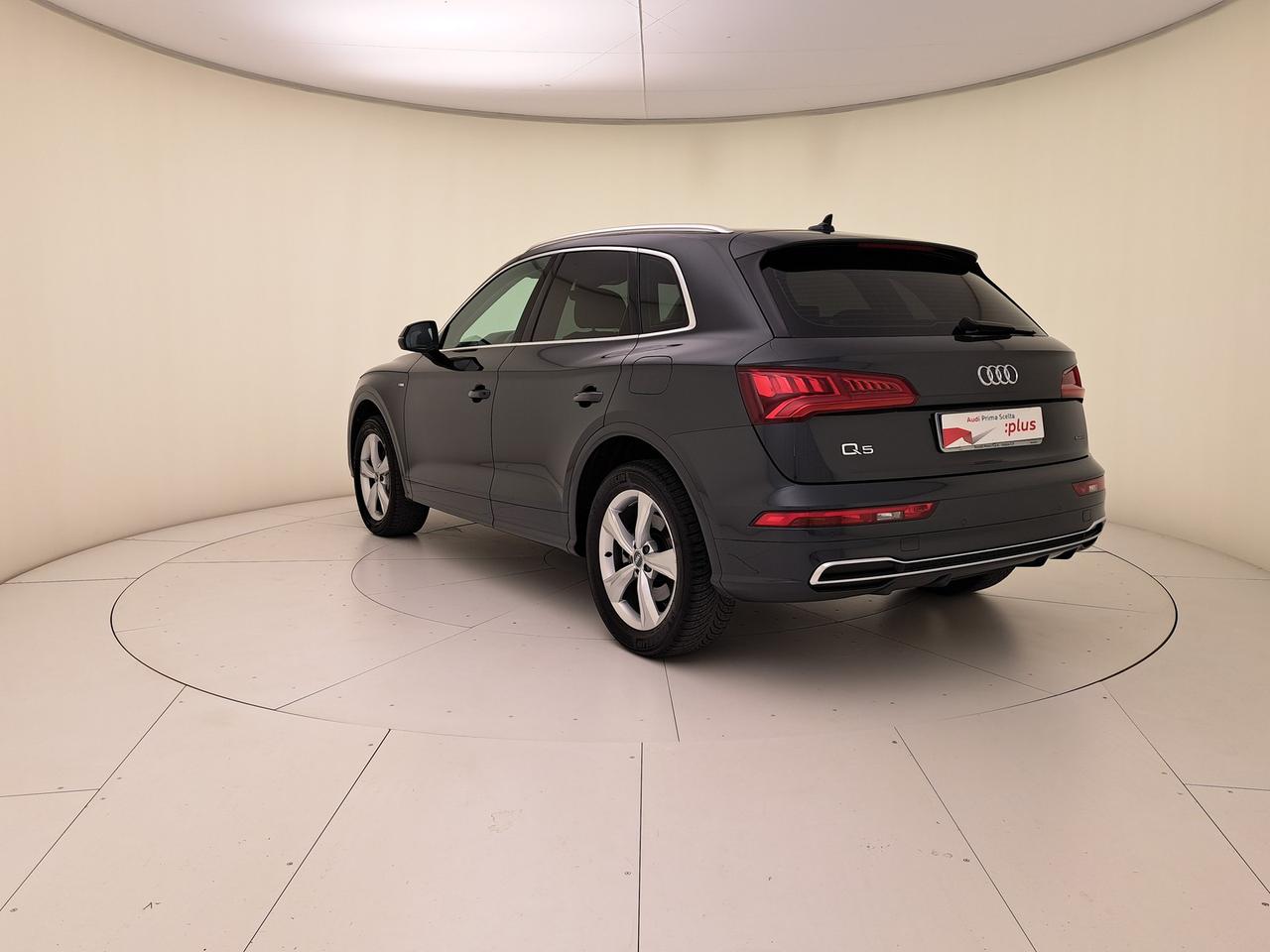 Audi Q5 55 2.0 tfsi e business quattro 367cv s-tronic